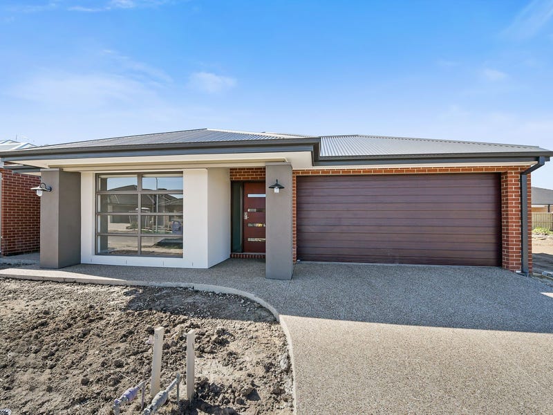 23 Ayrshire Way Clyde North Vic 3978 Realestate Com Au