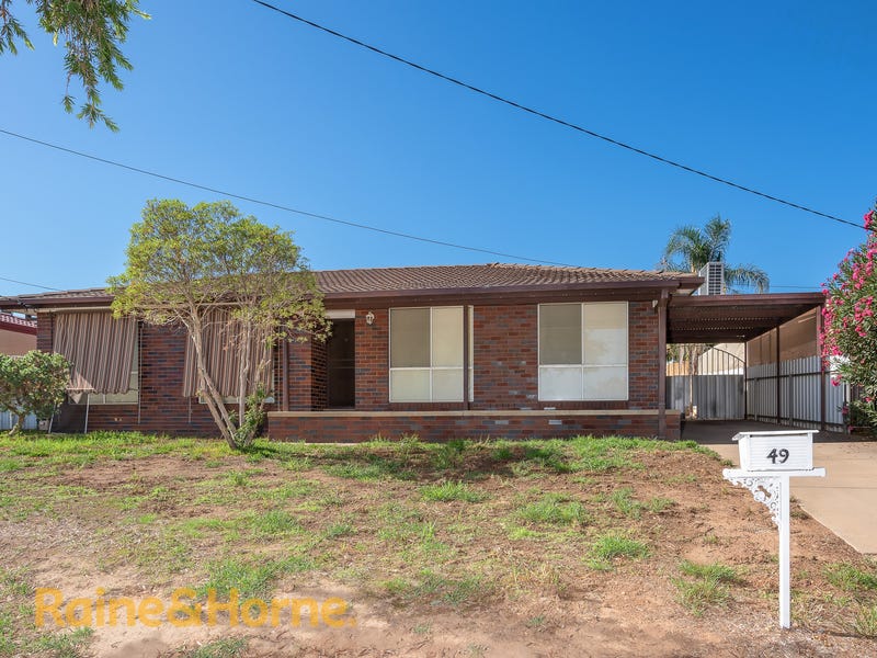49 Truscott Drive, Ashmont, NSW 2650