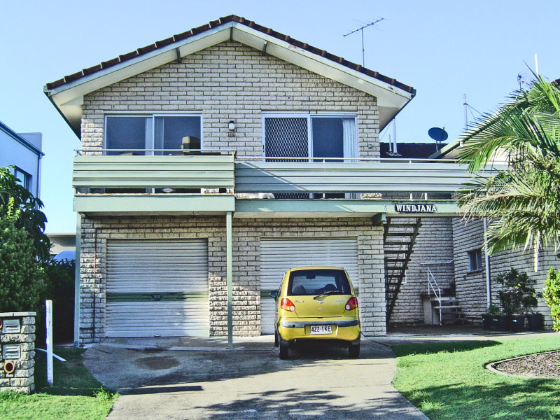 2/6 Imperial Parade, Labrador, QLD 4215