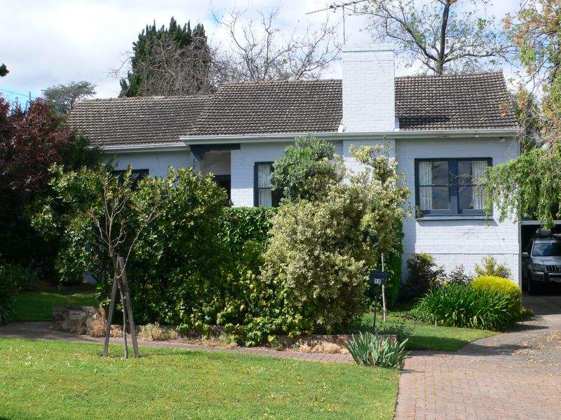 12 Brae Road, St SA 5064 12 Brae Road, St SA 5064