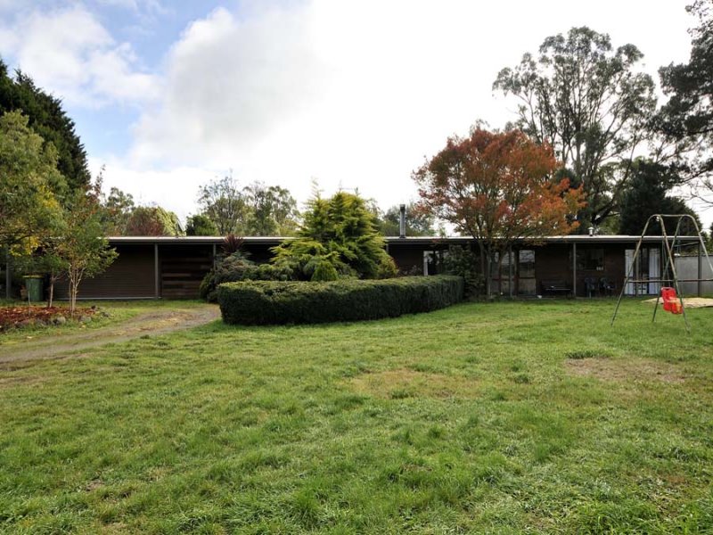 1246 Whittleseakinglake Road, Kinglake West, VIC 3757