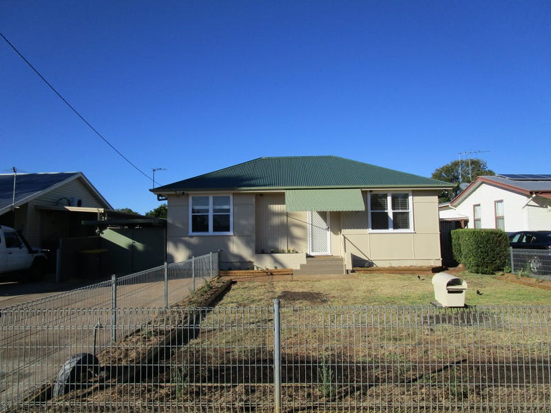 17 Anthony Road, South Tamworth, NSW 2340