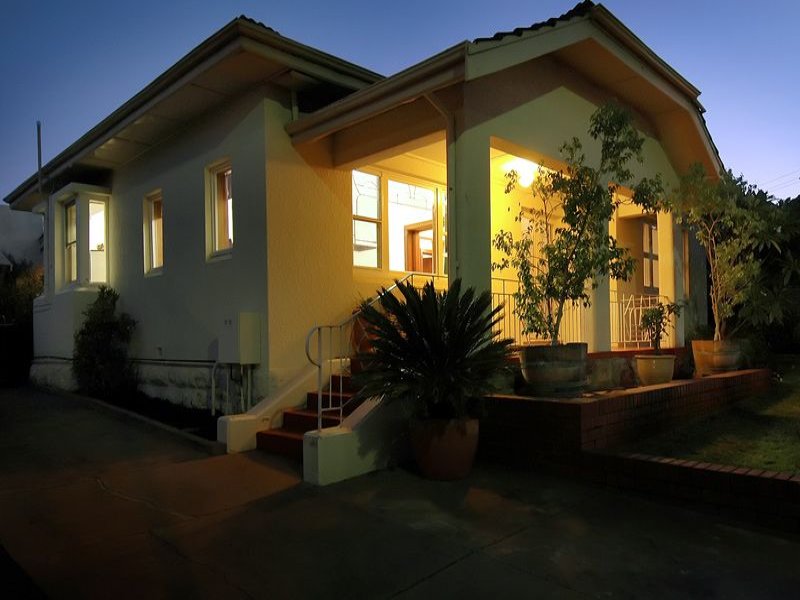 101 Lake Monger Drive, Wembley, WA 6014