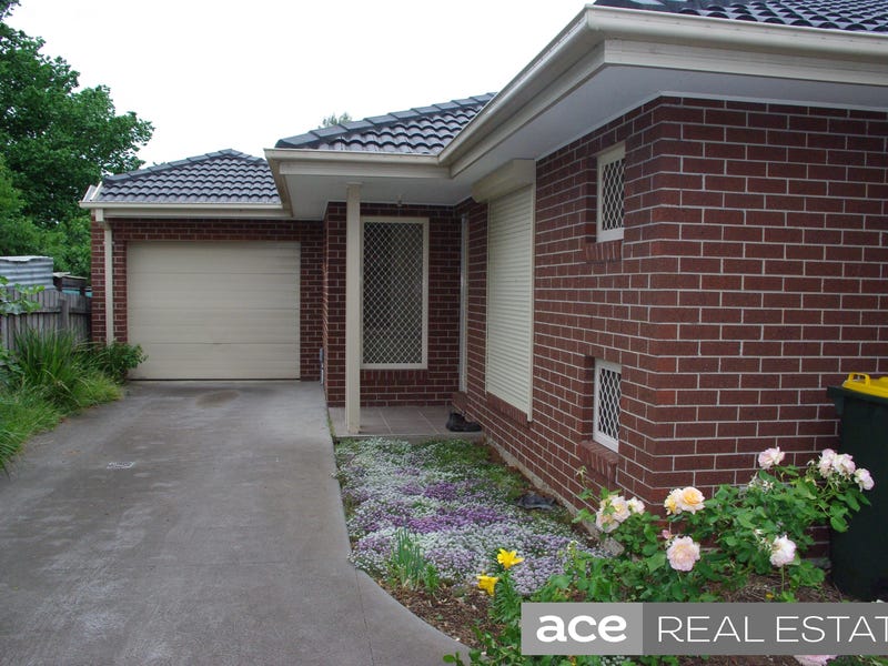 2/1 Armstrong Street, Laverton, Vic 3028