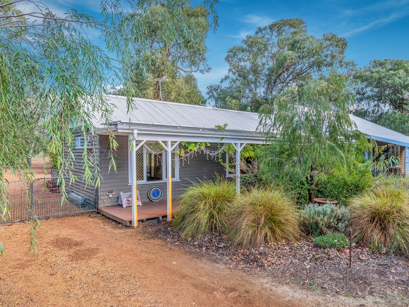 Houses for Sale in Jarrahdale, WA 6124 Pg. 2