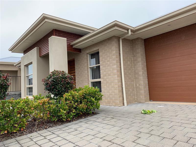 30 Vista Parade, Seaford Heights, SA 5169
