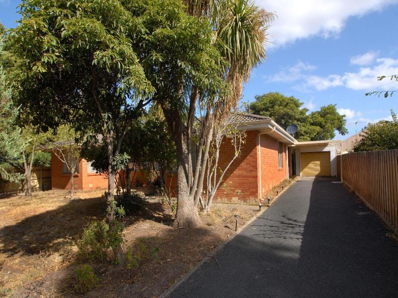 2 Baxter Tooradin Road, Pearcedale, Vic 3912 Property Details
