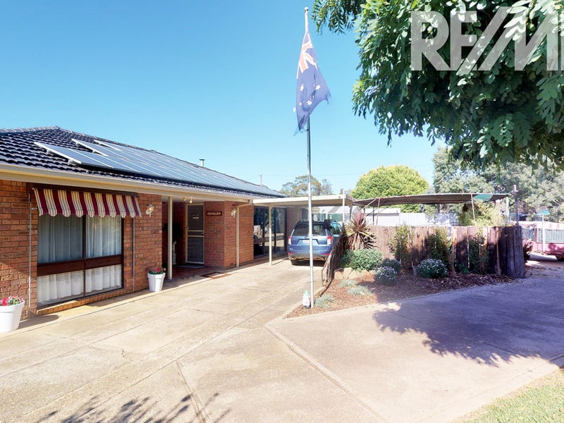 43 Seignior Street, Junee, NSW 2663 Property Details