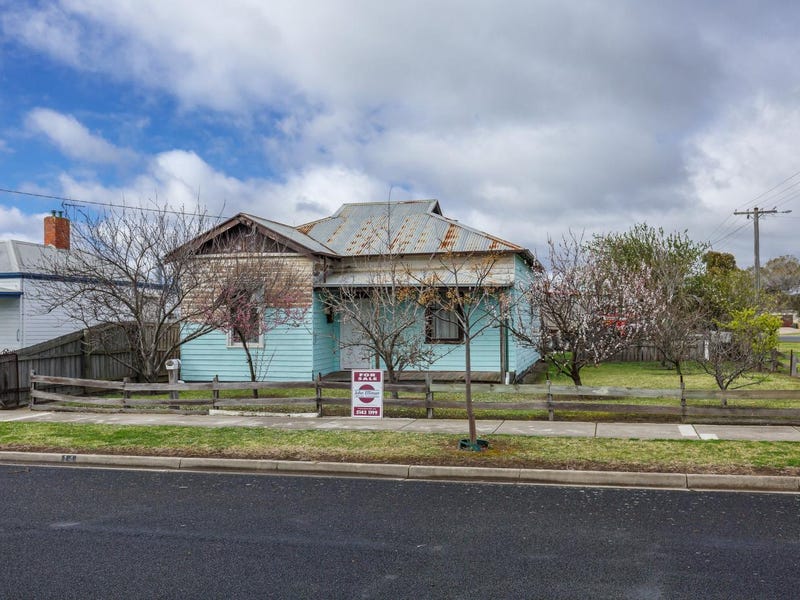 14 MACARTHUR Street, Sale, Vic 3850 Property Details