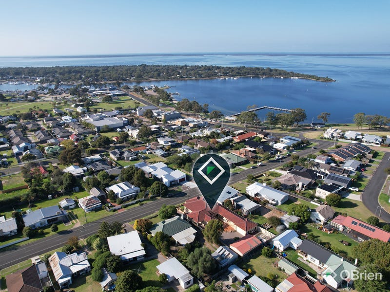 19 Main Road, Paynesville, Vic 3880 House for Sale