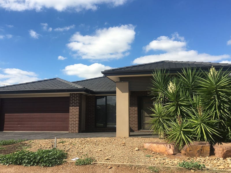 15 Pittos Avenue, Brookfield, Vic 3338