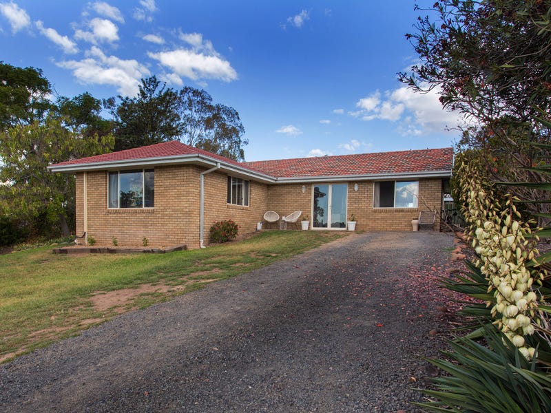10 Robinson Street, Canowindra, NSW 2804 Property Details