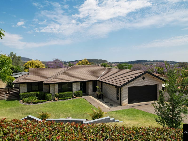 7 Hillcrest Road, Gunnedah, NSW 2380 House for Sale