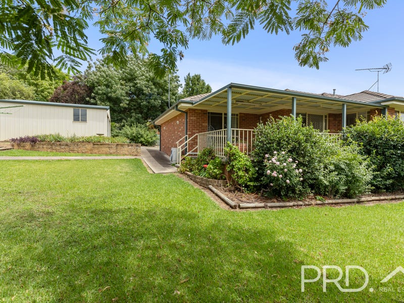 13 Lawson Drive, Gundagai, NSW 2722 House for Sale