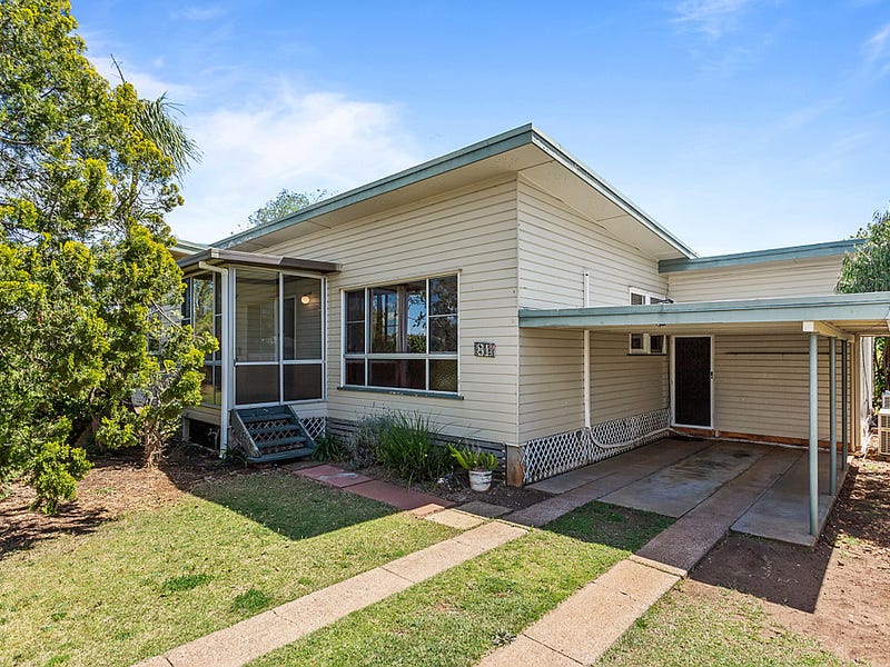 81 Hume Street, Pittsworth, QLD 4356