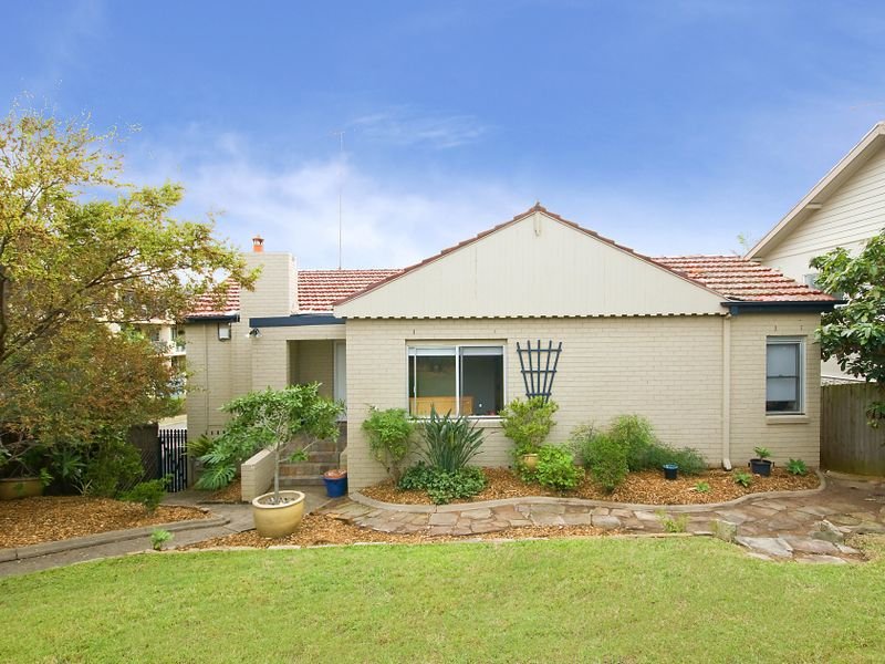 22 Lagoon Street, Narrabeen, NSW 2101 Property Details