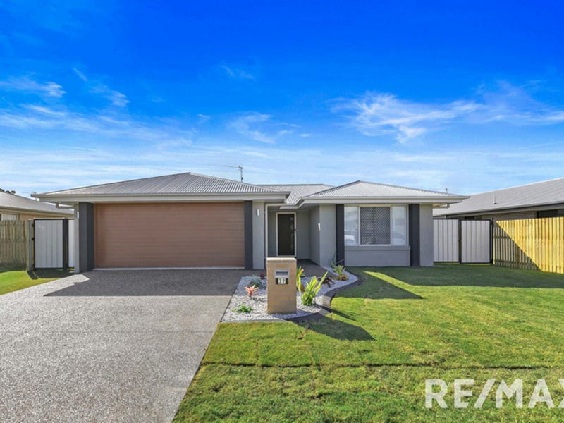 32 Bradman Way, Urangan, Qld 4655 Property Details