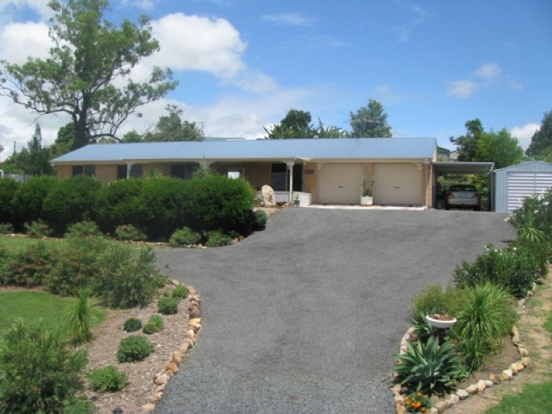 137 Lakes Drive, Laidley Heights, QLD 4341