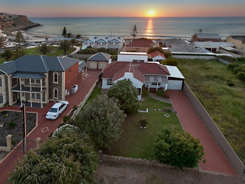 9 Grundy Terrace, Christies Beach, SA 5165