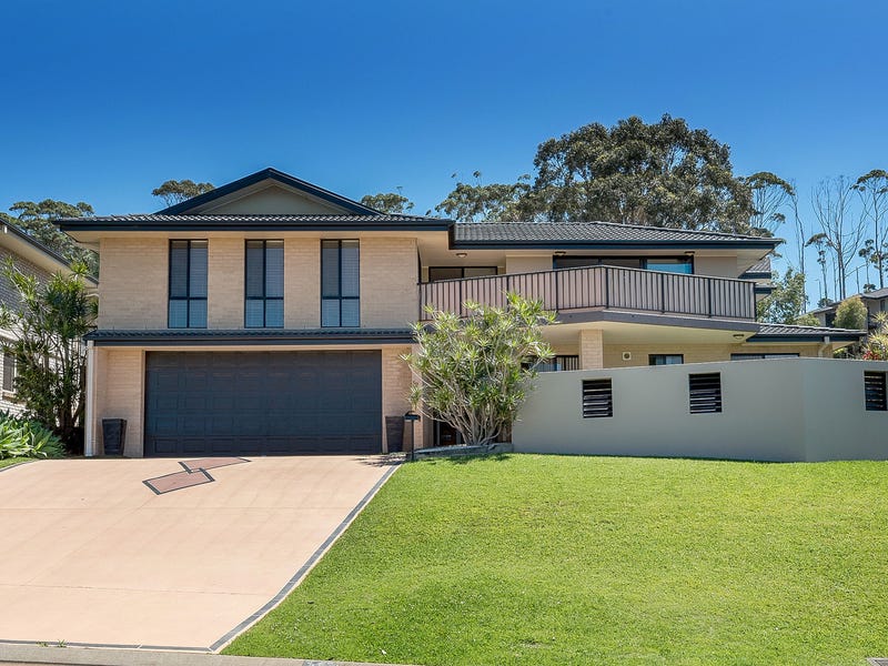 52 Crestwood Drive, Port Macquarie, NSW 2444