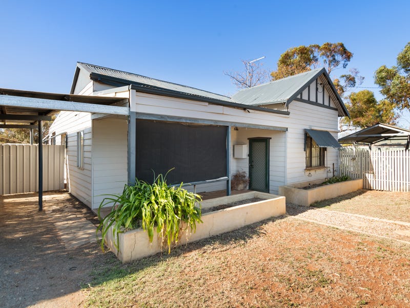21 Balfour Street, South Kalgoorlie, WA 6430
