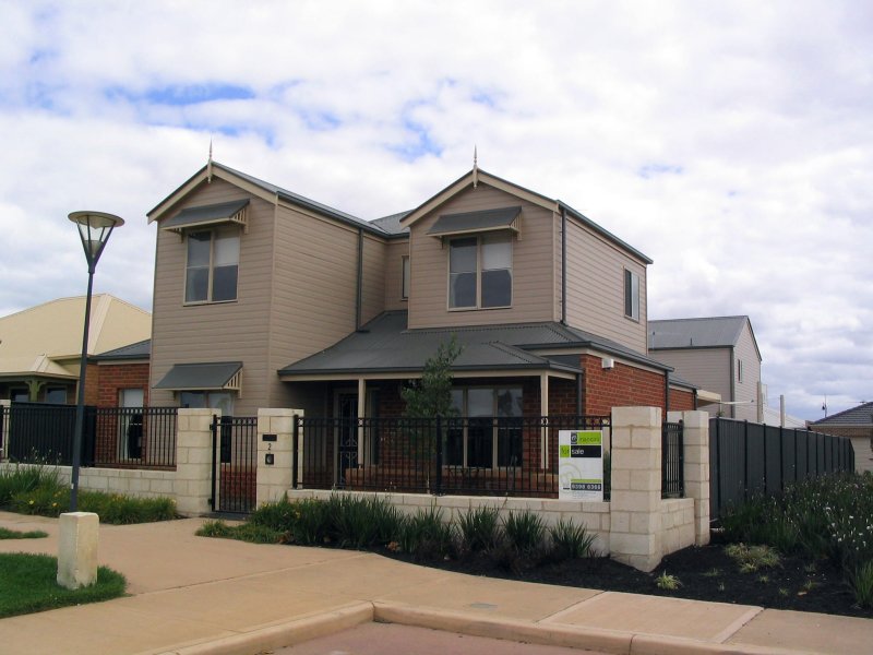 2 Henry Lawson Walk, Point Cook, VIC 3030