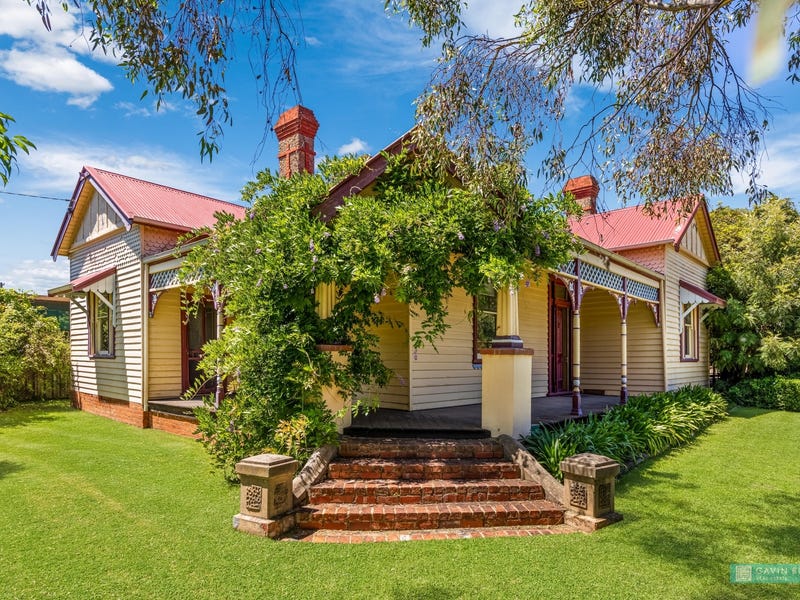 2 Bedroom Properties for Sale in Eaglehawk, VIC 3556