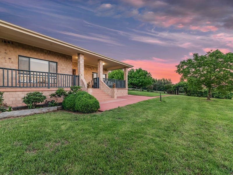 4 Santa Gertrudis Place, Murrumbateman, NSW 2582 House for Sale