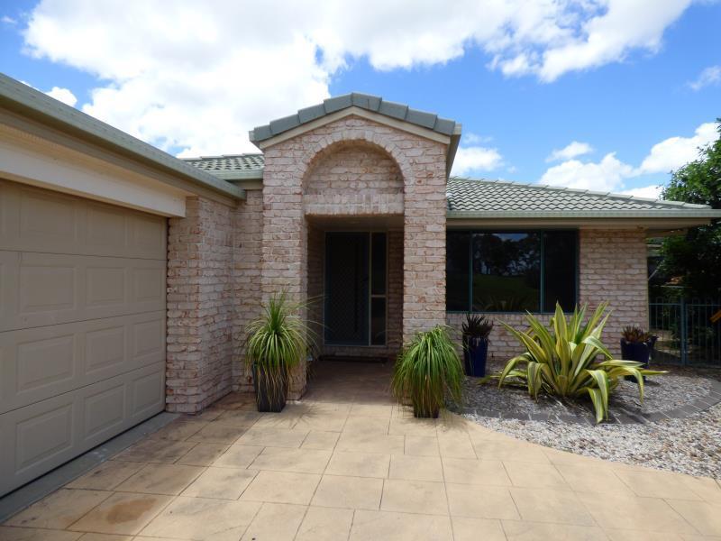15 Heaton Street, Biloela, QLD 4715