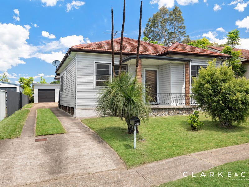 229 New England Highway, Rutherford, NSW 2320 Property Details