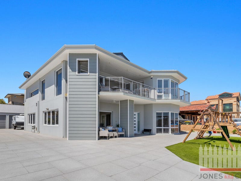 35 Compass Circle, Yanchep, WA 6035 House for Sale