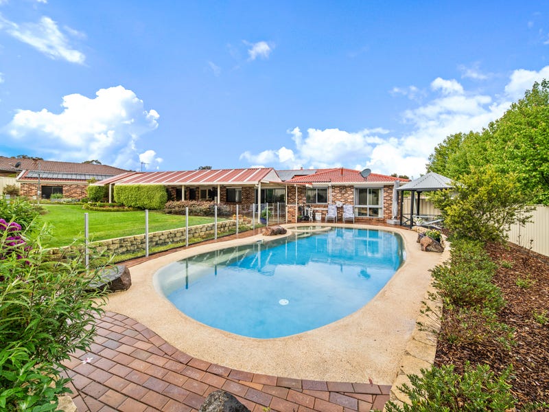 15 Withnell Circuit, Kambah, ACT 2902 - Property Details