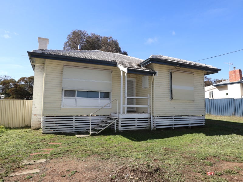 4 Roe Street, Narrogin, WA 6312
