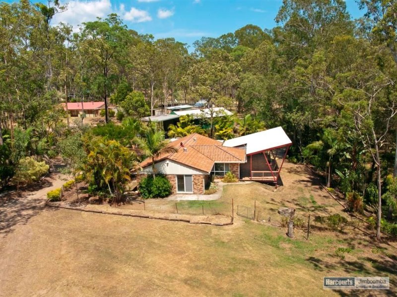 134 Farm Road, Greenbank, Qld 4124 Property Details