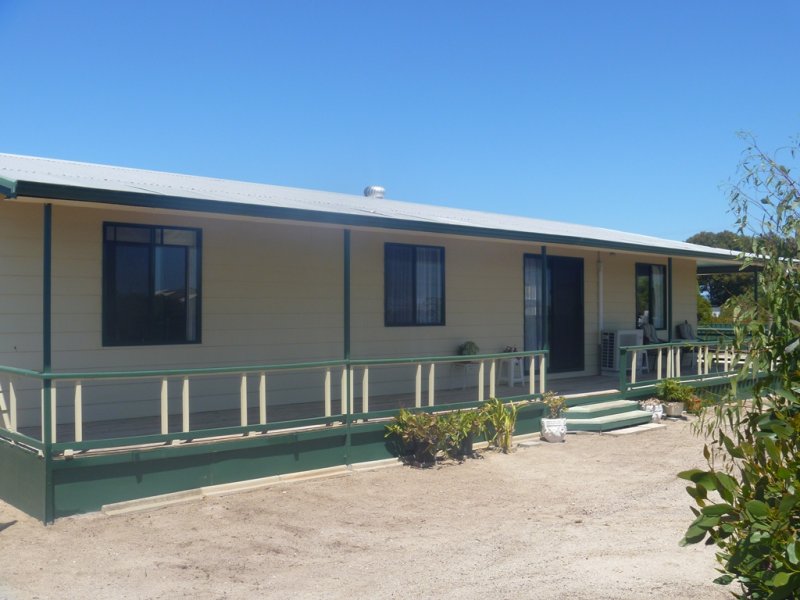 16 Heron Cres, Thompson Beach, SA 5501