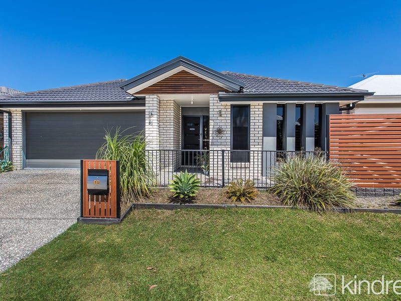 15 Moonie Cres, North Lakes, QLD 4509