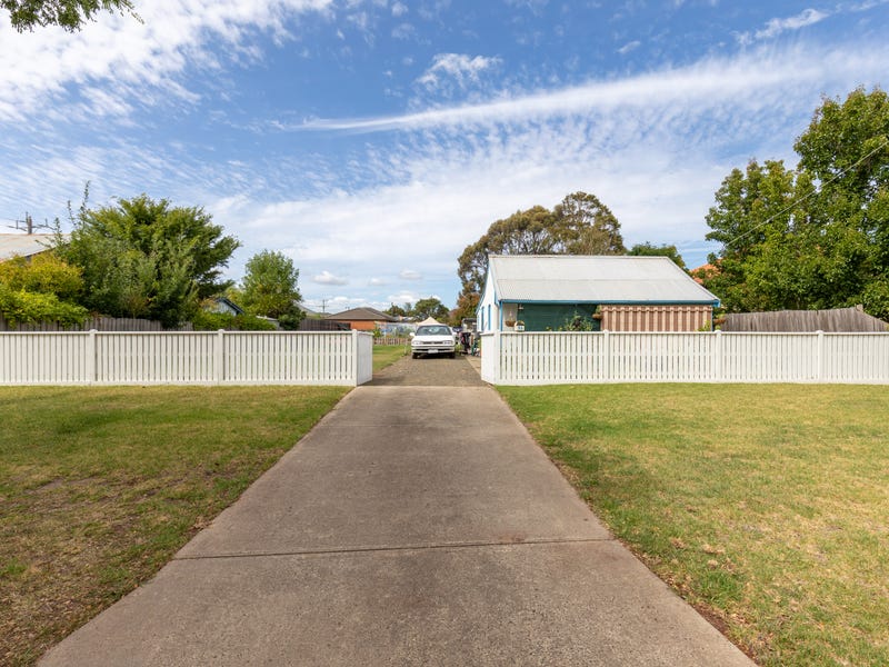 96 Fitzroy Street, Sale, Vic 3850 Property Details