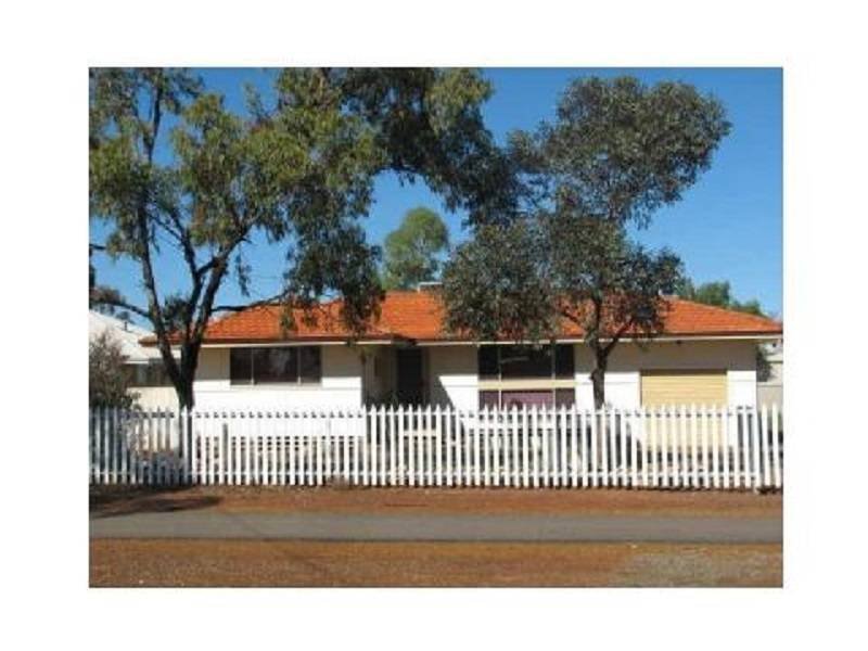 63 King Street, Coolgardie, WA 6429