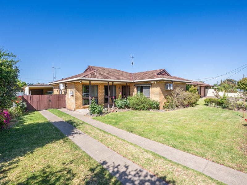 76 Graham Street, Shepparton, Vic 3630 House for Sale