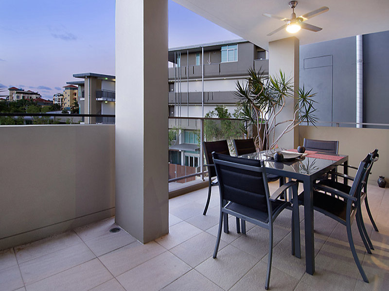 40/20 Newstead Terrace, Newstead, Qld 4006 Property Details