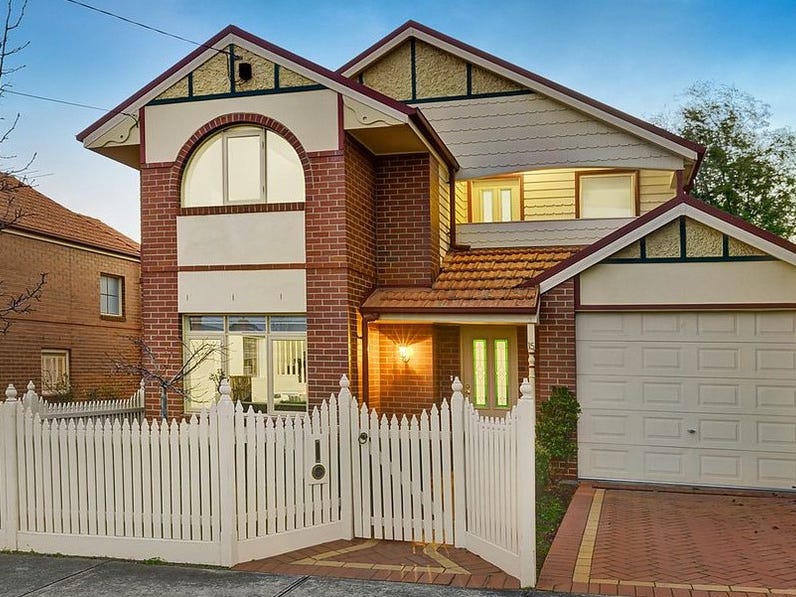 13 Lincoln Road, Essendon, VIC 3040