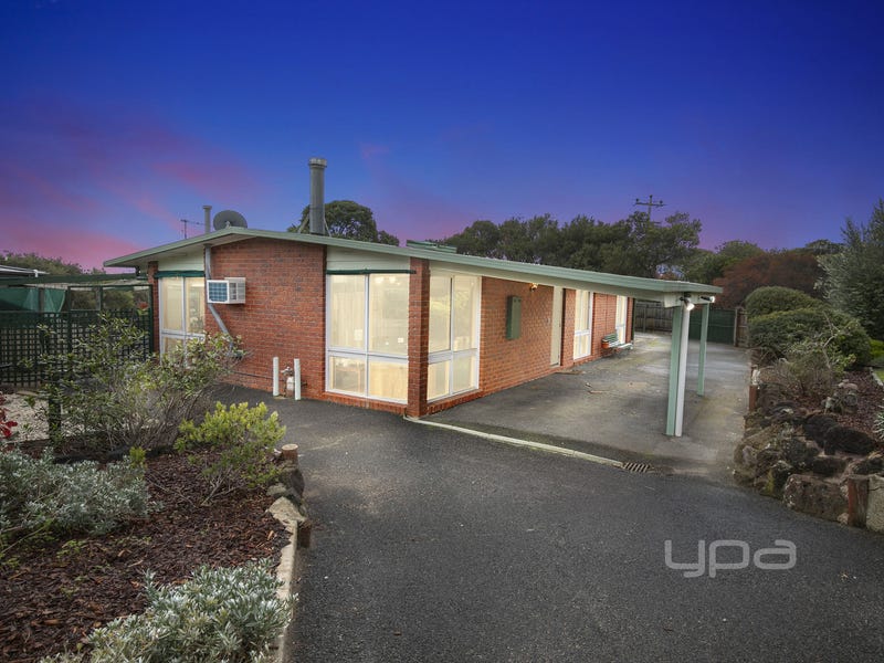 2 St Andrews Drive, Rye, VIC 3941
