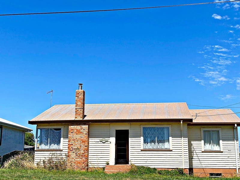 8 Davidson Street, Town, TAS 7253