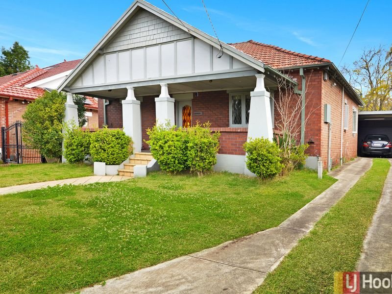 17 Coronation Ave, Eastwood, NSW 2122 Property Details