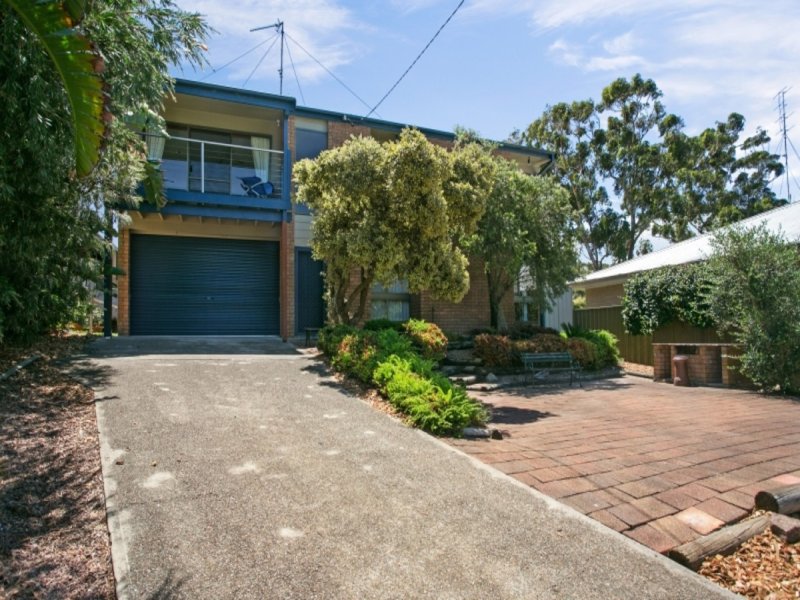 24 Beach Road, Lemon Tree Passage, NSW 2319