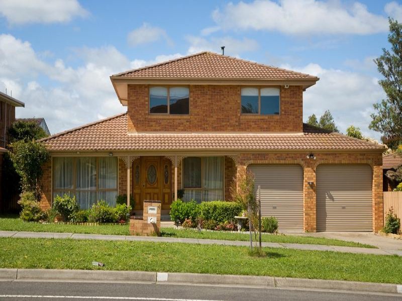 4 Granton Avenue, Endeavour Hills, VIC 3802