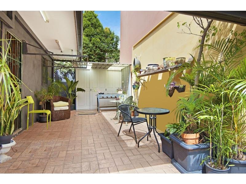 54 Henderson Road, Alexandria, NSW 2015 Property Details