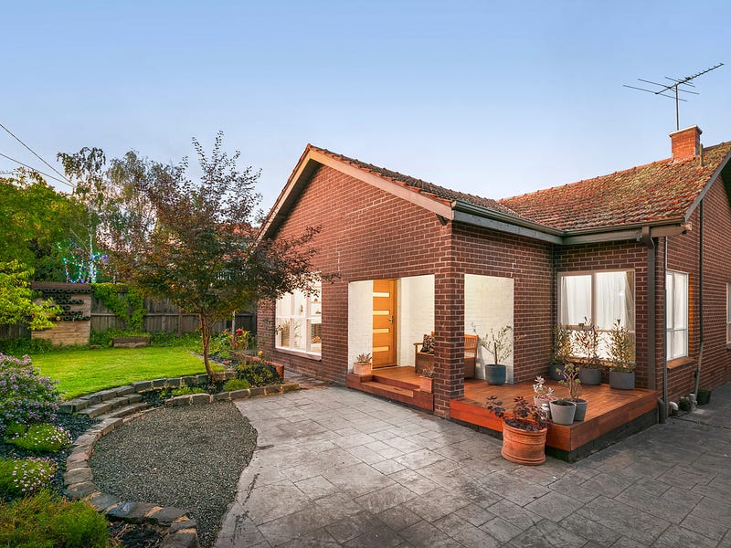 1/40 Green Street, Ivanhoe, Vic 3079 Property Details