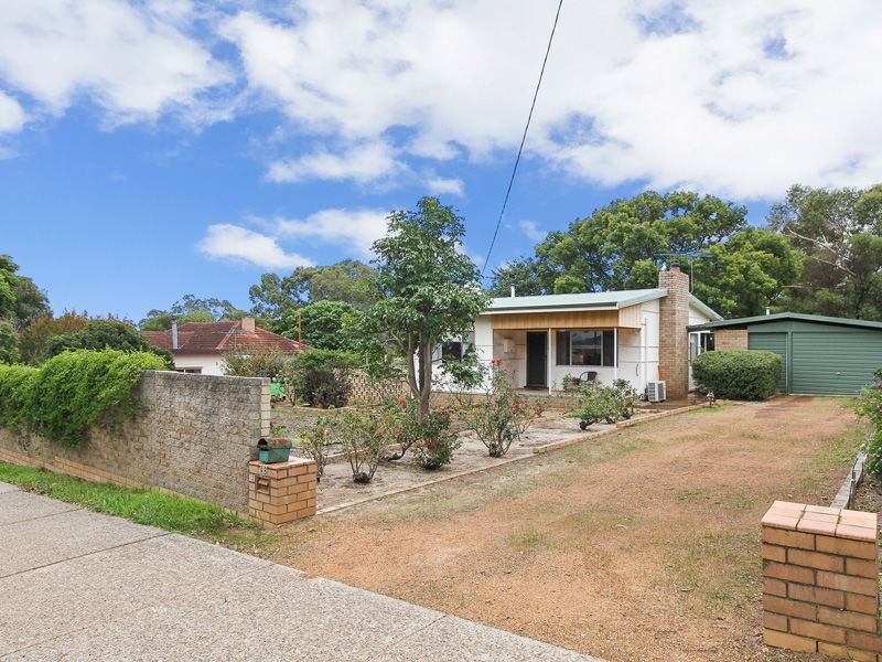 88 Lesmurdie Road, Lesmurdie, WA 6076