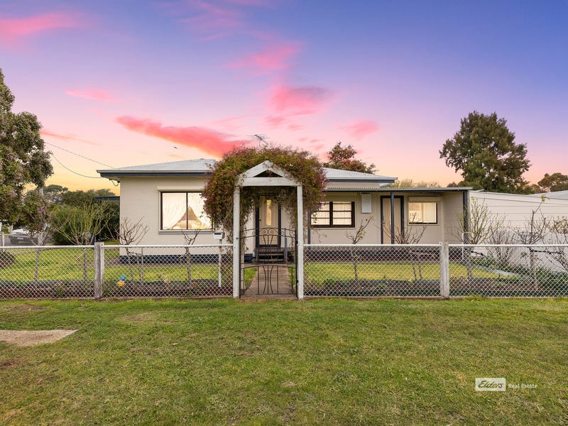 19 Margaret Street, Edenhope, Vic 3318 Property Details